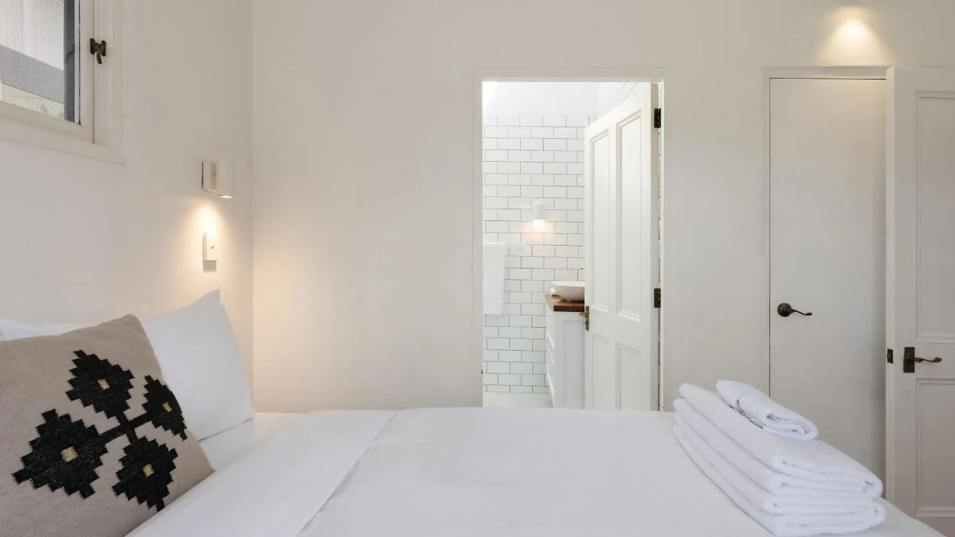 Apollo House And Studio Byron Bay Holiday home